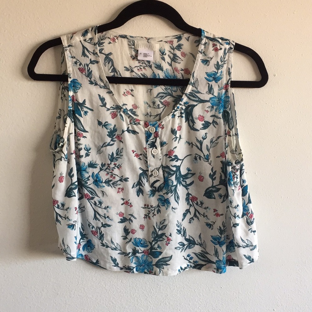UO floral cropped tank top
